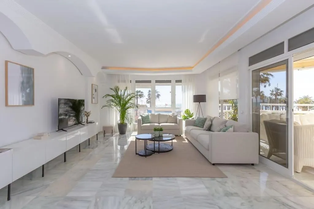 Eden Costa Lago Primera Linea De Mar Torremolinos İspanya