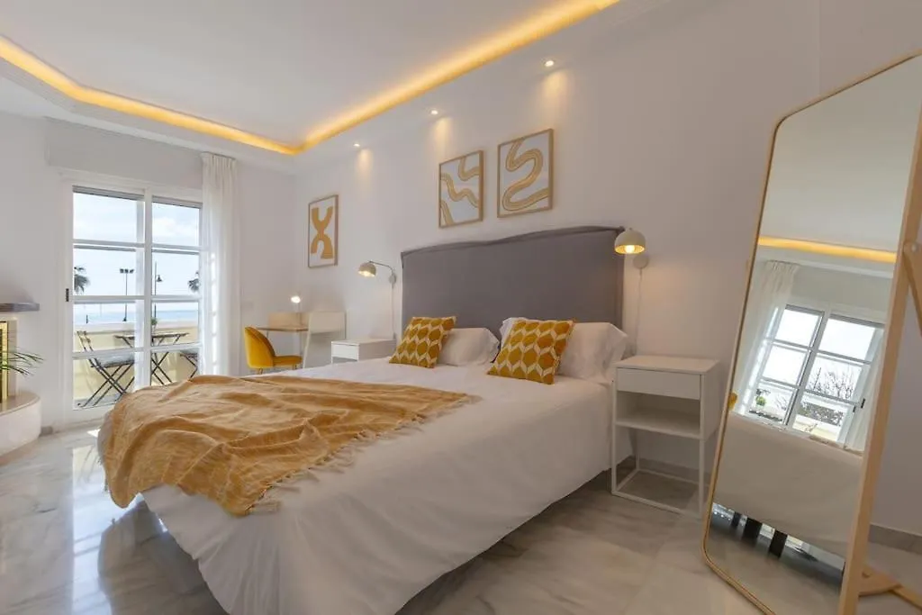 Eden Costa Lago Primera Linea De Mar Torremolinos 0*,