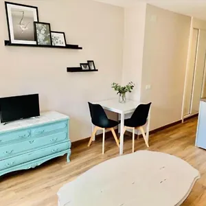 Bonito Estudio Centro De Apartamento