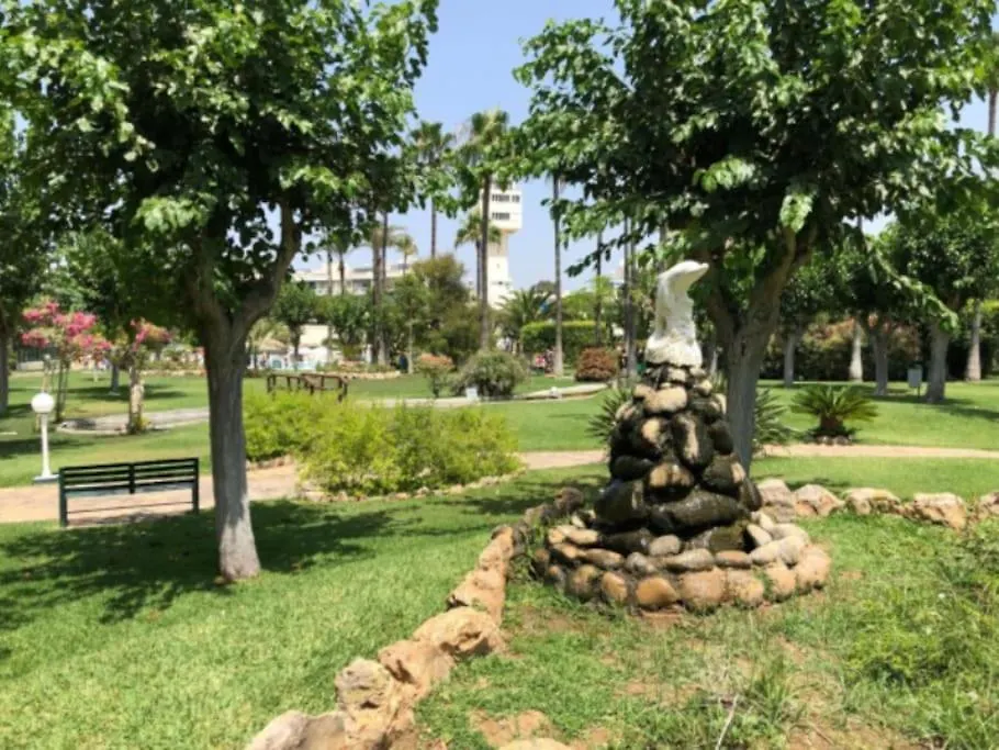 Eden Costa Lago Primera Linea De Mar Torremolinos