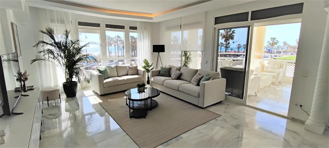 Edén Costa Lago PRIMERA LÍNEA DE MAR Torremolinos
