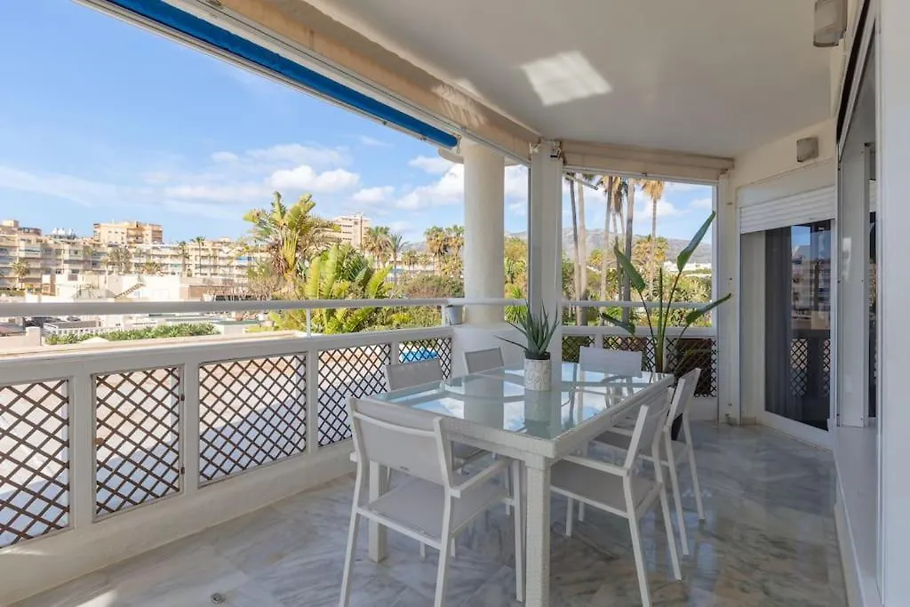 Edén Costa Lago PRIMERA LÍNEA DE MAR Torremolinos