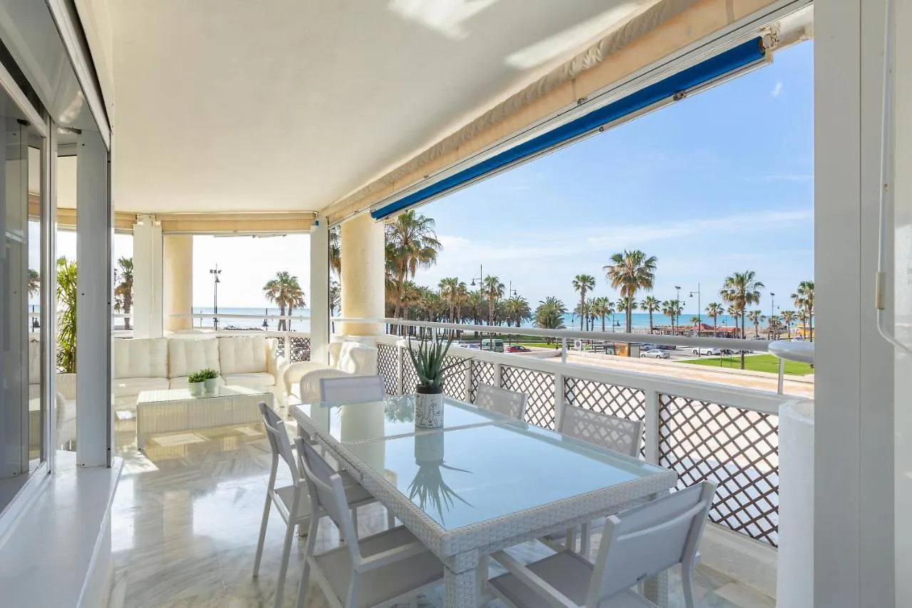 Edén Costa Lago PRIMERA LÍNEA DE MAR Torremolinos 0*,  España